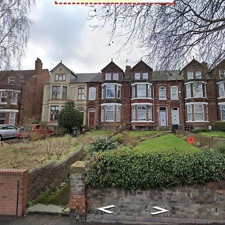 Lovely Bedroom With Shared Kitchen & Bathroom Free Parking Walsall Exteriör bild
